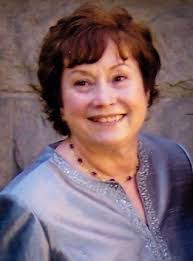 Lori Isler's Instagram, Twitter & Facebook