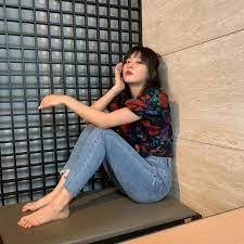 Red Velvet Seulgi Feet R Kpopfeets Kpopfeets Kpop Red Velvet Photoshoot Red Velvet Seulgi Wendy Red Velvet