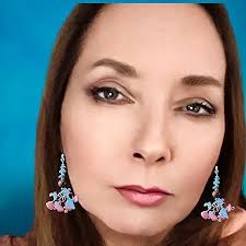 Amazon.com: Lenore Wolfe: books, biography, latest update