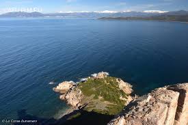 Photo en fond d'écran du centre ville d'ajaccio en corse, nous vous présentons cette photo sur cette page web en résolution d'écran de 1280x800. Fonds D Ecran Corse