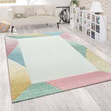 Ein weicher teppich kann dem raum so viel wärme vermitteln, dass man oft die heizung ein bisschen runterdrehen kann. Teppich Wohnzimmer Bunt Pastell Kurzflor Teppich De