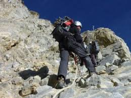 En france, la pratique de la via ferrata s'est développée à partir des année 90. Via Ferrata En Ile De France