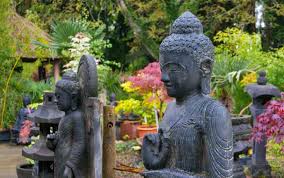 Amoghasiddhi buddha brunnen von asien lifestyle duration. Steinfiguren Kaufen Steinfiguren Und Buddhas Fur Haus Und Garten