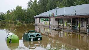 A preliminary analysis of satellite imagery shows wide areas of flooding along rivers in western germany and neighboring countries. Rapport Visar 25 Omraden I Sverige Som Riskerar Oversvamningar