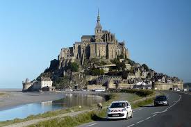 Marvel at this medieval town built on a rocky tidal island, with narrow alleys winding up to the monastery at its peak. Mont St Michel Foto Bild Europe France Normandie Bilder Auf Fotocommunity