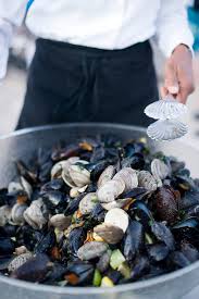Cover and cook 5 minutes. How To Throw A Hammpton S Inspired Clambake