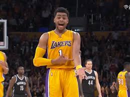 Entdecke rezepte, einrichtungsideen, stilinterpretationen und andere ideen zum ausprobieren. D Angelo Russell Drains His 8th Three And Has Ice In His Veins Silver Screen And Roll