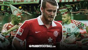 Sofascore's rating system assigns each player a. Daniel Brosinski Nyaman Di Mainz 05 Tak Peduli Dengan Trofi Pandit Football Indonesia