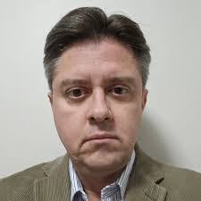 Edward Barros's Instagram, Twitter & Facebook