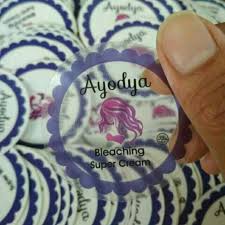 Untuk itu, yuk simak ide desain gelas kopi yang menarik berikut ini! Stiker Transparan Bulat Stiker Salad Buah Stiker Cup Minuman Stiker Label Pot Krim Label Makanan Shopee Indonesia