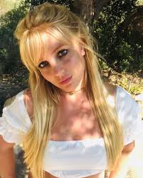 That came just hours after she posted a similar topless. Britney Spears Social Media Manager Explains Her Chaotic Online Presence Dazed