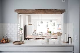 A Pinch Of Style Kuchen Fresh Up Ein Hauch Von Blau Durchreiche Kuche Gestalten Haus Kuchen Kuche Gestalten