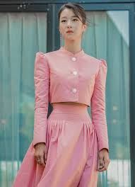 It's okay to not be okay is a 2020 south korean romantic television series starring kim soo hyun and seo ye ji. Seo Ye Ji Fashion Beautiful Outfits Fashion Outfits