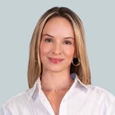 Jennifer Bernstein's Instagram, Twitter & Facebook