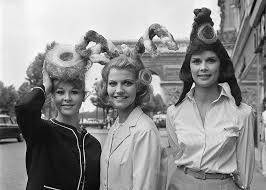 10 60s + paris playlists. 44 Spellbinding Pictures Of Paris In The 1960s