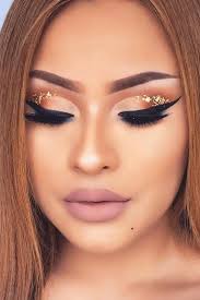 4.4 out of 5 stars. 10 Gold Glitter Eye Makeup Looks That Will Grab Anyone S Attention Society19