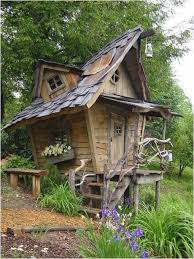 Pin Von Juan Sarmiento Auf Casas Ecologicas Haus Und Garten Natur Haus Hintergarten