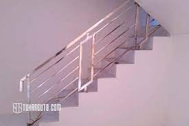 Bagi kamu yang suka look modern dan atraktif, cobalah menerapkan konsep tangga melayang nan unik ini. Harga Railing Stainless Bali 2021 Mulai Rp 650 000