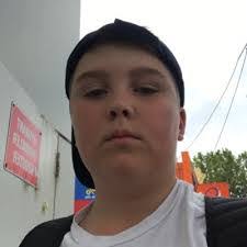 Felix Hutton's Instagram, Twitter & Facebook