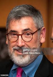 21 Photos & High Res Pictures