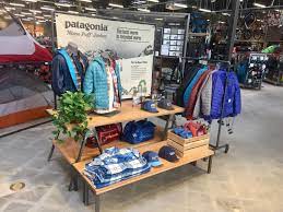 Patagonia Display Front Of Store Clothing Store Displays Store Design Outdoor Store
