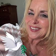 Krystal Barrett-Bridges (@krystalbarrettbridges) • Facebook