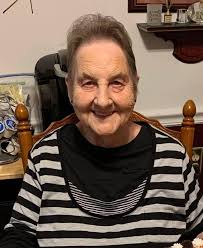 Roosevelt Muncy at 102 years old with has youngest grandchild. Roosevelt is  also a WW2 veteran.