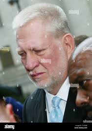 Orchestrating hi-res stock photography and images