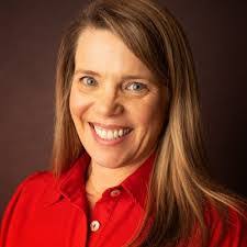 Hayley Rollins's Instagram, Twitter & Facebook