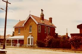 Cobar House Bathurst Nsw Home Of Paddy Annie Mathews Who Died There Louth House Styles Family History