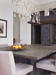 Une Table Tout En Sobriete Decoration Maison Table Salle A Manger Mobilier De Salon