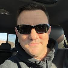 Today, Capt. Pete Arrobio relieved Capt. Keith Hash as Program Manager of  the E-2/C-2 Airborne Command & Control Systems Program Office (PMA-231) at  Naval Air Station Patuxent River. #BZ to both Captains