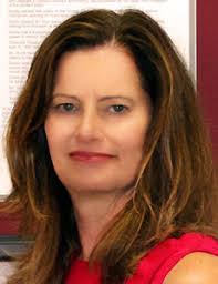 Regina Mackenzie's Instagram, Twitter & Facebook