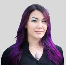 Beatrice Boston's Instagram, Twitter & Facebook