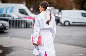 Wondering how to style a new afro? How To Wear Bows In Your Hair And Not Look Like You Re In Elementary School Best Bow Scrunchies