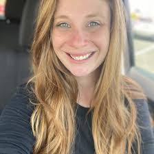 Caitlin Hill's Instagram, Twitter & Facebook