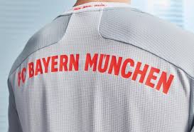 Raksasa bundesliga jerman bayern munich akhirnya meresmikan jersey home untuk musim 2020/21 setelah tertunda satu bulan akibat pandemi virus corona. Gallery Bayern Munich Unveil 2020 21 Away Kit