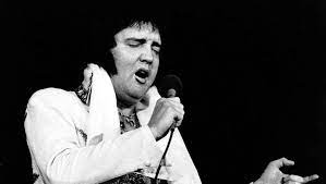 August 14, 1977, elvis returning home. Elvis Presley Provoked Cheers Jeers At Final Concert