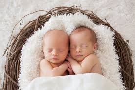 These facts are not only from over 10 years of experience being the #1 twin parenting website online, but some of the info is literally taken from our over 1 million parent audience. Why We Should Aim To Deliver Most Twins At 37 Weeks