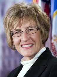 COMMENCEMENT CEREMONY Thursday, May 12, 2022 Dr. Annette Parker Presiding