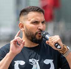 Hildmann hat gerade folgendes bei telegram geposte und möchte, dass es archiviert und verbreitet attila hildmann steht für sein land, für gerechtigkeit und für die demokratie und wird keinen rückzug machen! Bzh6nbhjilunfm