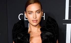 Irina shayk and bradley cooper with their daughter, lea mega. Bradley Cooper S Ex Irina Shayk Is Criticized Over These Leaked Photos Where She Is Twinning With Her Daughter Us Daily Report