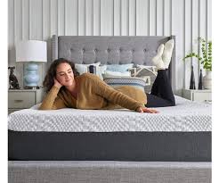 Milestones include the introduction of the sealy posturepedic mattress, creating an orthopedic advisory board, reinventing the innerspring coil and box spring with patents for a variety of groundbreaking technologies such as posture channels and. Sealy 12 Plush Memory Foam Mattress