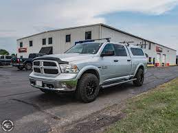 The truck has 2 inch level on it. 2015 Ram 1500 17x10 Moto Metal Wheels 285 75r17 Toyo Tires