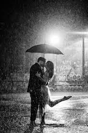 Engagement Session In The Rain Rain Photography Black And White Photography Couples Couple In The Rain