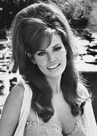 21 Classy 70s Hairstyles Ideas Feed Inspiration Womens Hairstyles Hair Styles Long Hair Styles