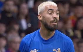 Esperanza David's Instagram, Twitter & Facebook