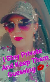 Amber Monaghan (@1ambi_rey)