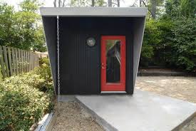 Backyard wooden sheds from built by amish craftsmen. Prefab Office Pods 14 Studios Workspaces Made For Your Backyard Urbanist