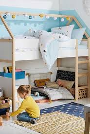 Fonctionnel, le lit mezzanine permet le placement d'un bureau en dessous. Pourquoi Opter Pour Un Lit Mezzanine Dans Une Chambre D Enfant Les Bonnes Bouilles